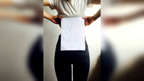 中 여성, 'A4 허리 도전' 열풍...'날씬한 몸매 과시'