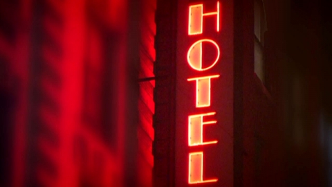 검찰 '원정 성매매' 연예인 4명 약식 기소