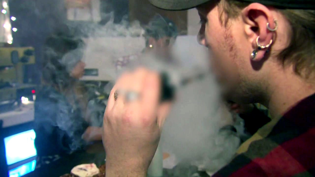 20세 성인도 흡연 불법... 캘리포니아 금연 선봉!