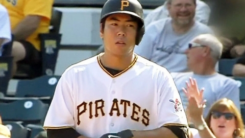 '초구 사나이' 강정호 또 장타...이대호 멀티히트