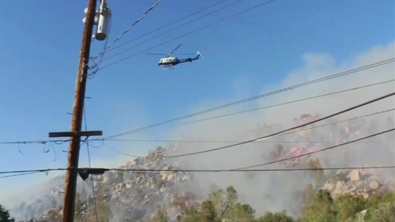 미국 캘리포니아 산불 급속히 번져...2명 사망. 주택 100채 소실