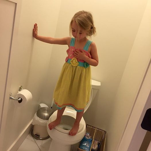 3살배기가 변기 위로 대피하는 연습을 해야 하는 이유
