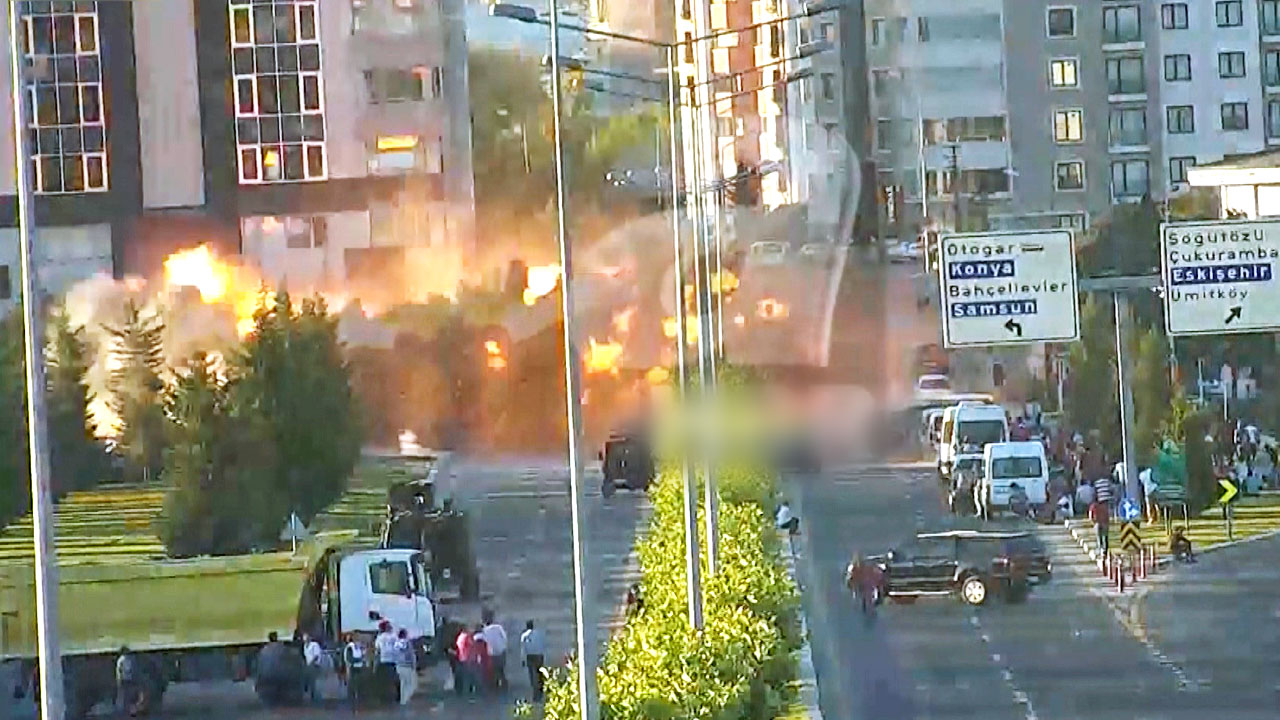 터키 쿠데타 당시 '공격받는 대통령궁' 영상 공개