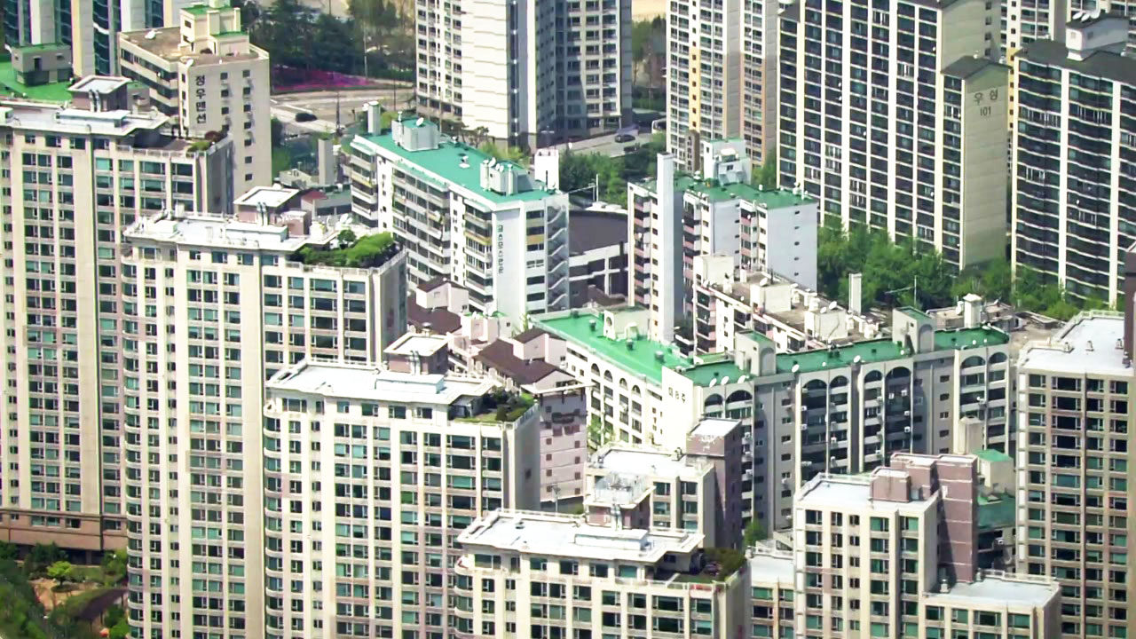 서울 아파트 매매가 대비 전세가 7년 반 만에 하락