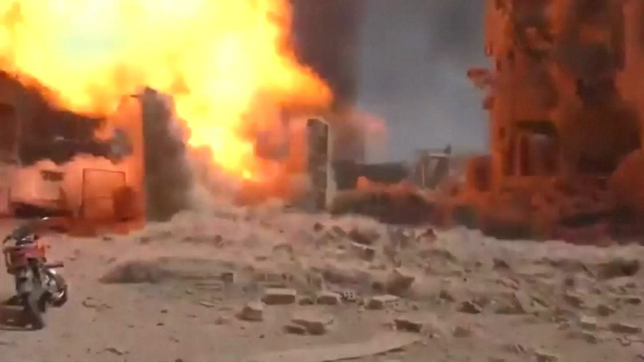 시리아 폭탄공격에 30여 명 사망...IS, 배후 자처