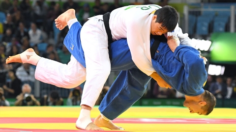 유도 곽동한, 남자 90㎏급 동메달...업어치기 한판승