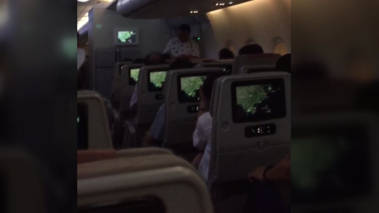 아시아나 항공기, 승객용 모니터 고장으로 지연