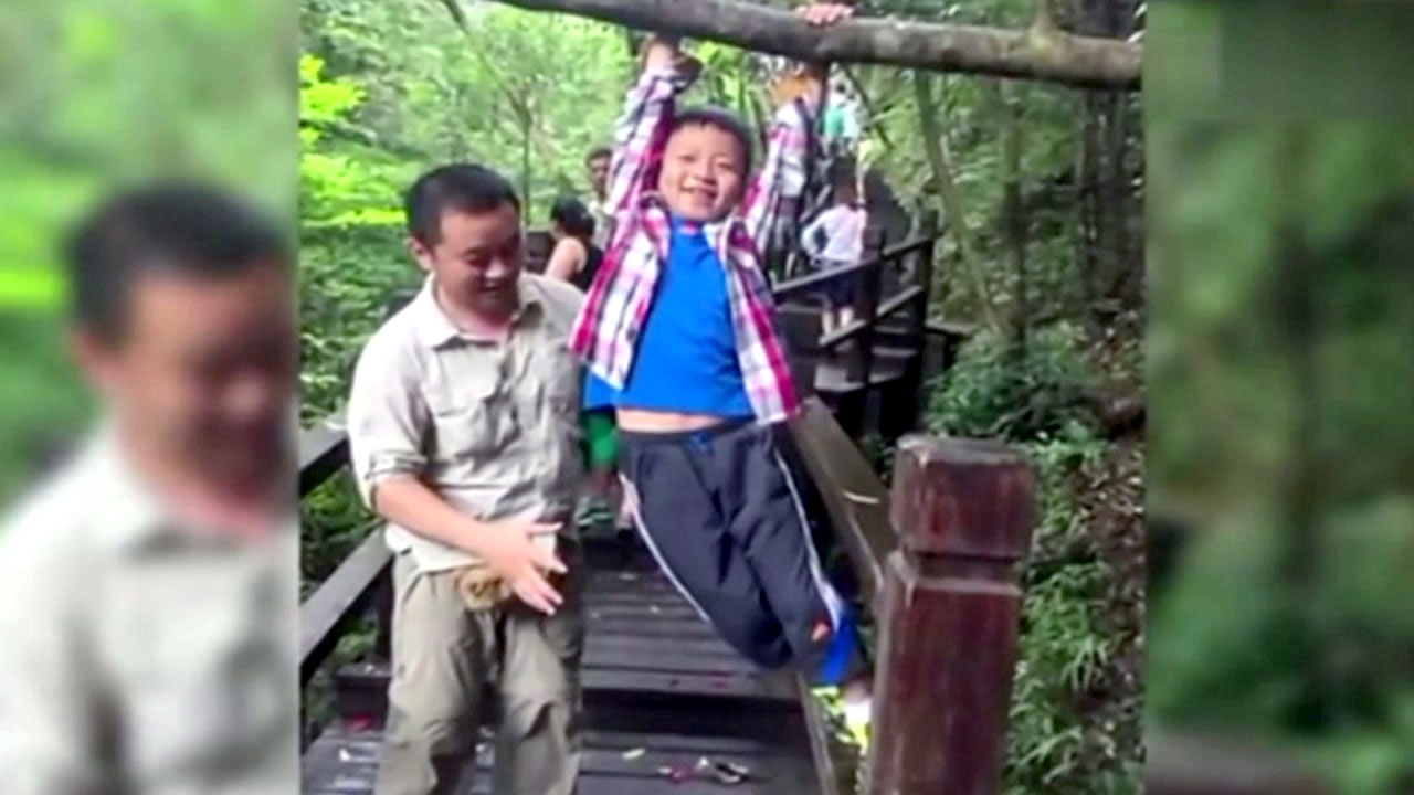 [좋은뉴스] 중국, 백혈병 아빠 살린 8살 효자