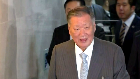  정몽구 회장 국회 입장 때 시위 벌어져 소란