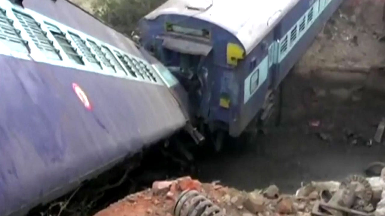 인도 또 열차 탈선...2명 사망·40여 명 부상