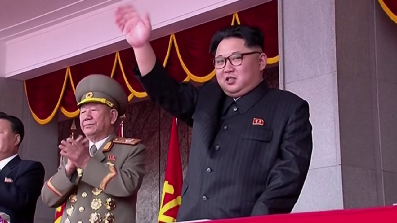 북한, 김정은 생일 강조하지 않는 이유