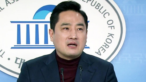 '박정희 혈서 조작' 주장 강용석, 5백만 원 배상 확정