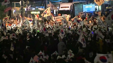 탄핵 반대집회서 시위대와 운전자 시비...경찰 조사 나서