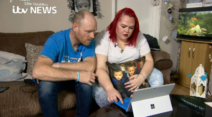 숨진 아이 사진을 도용한 여성