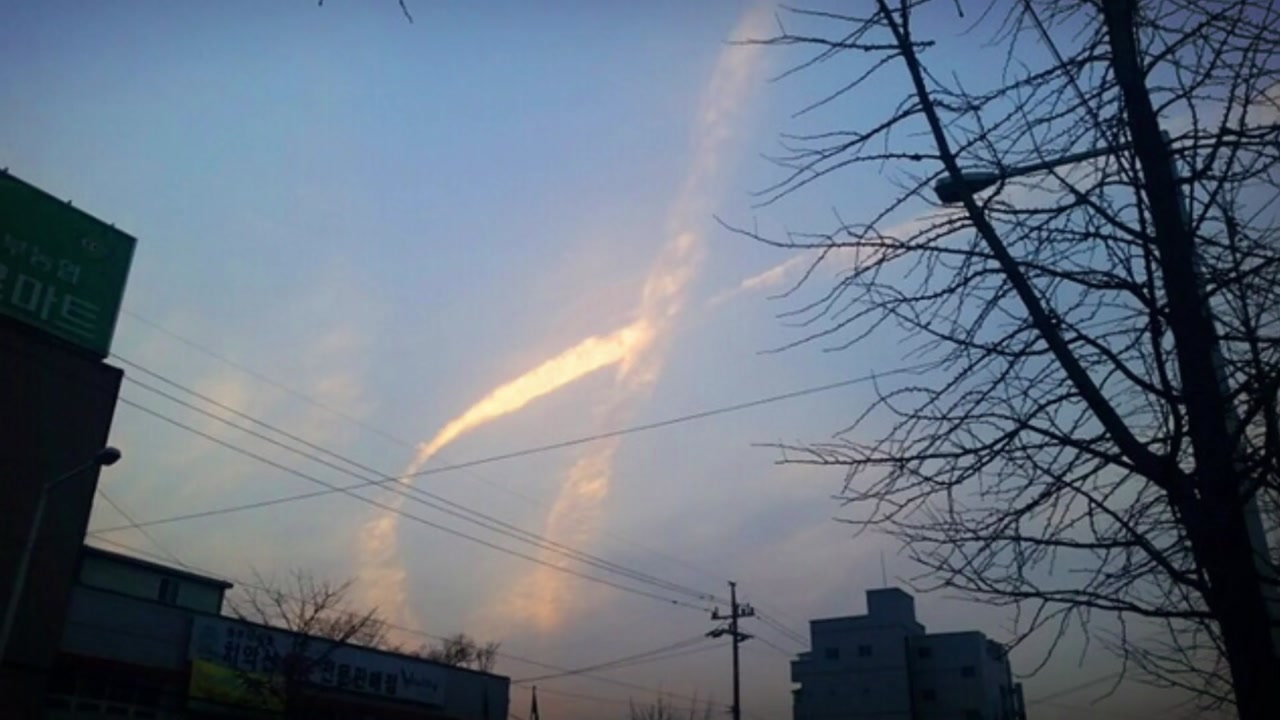 하늘의 간절한 바람 '세월호 구름'