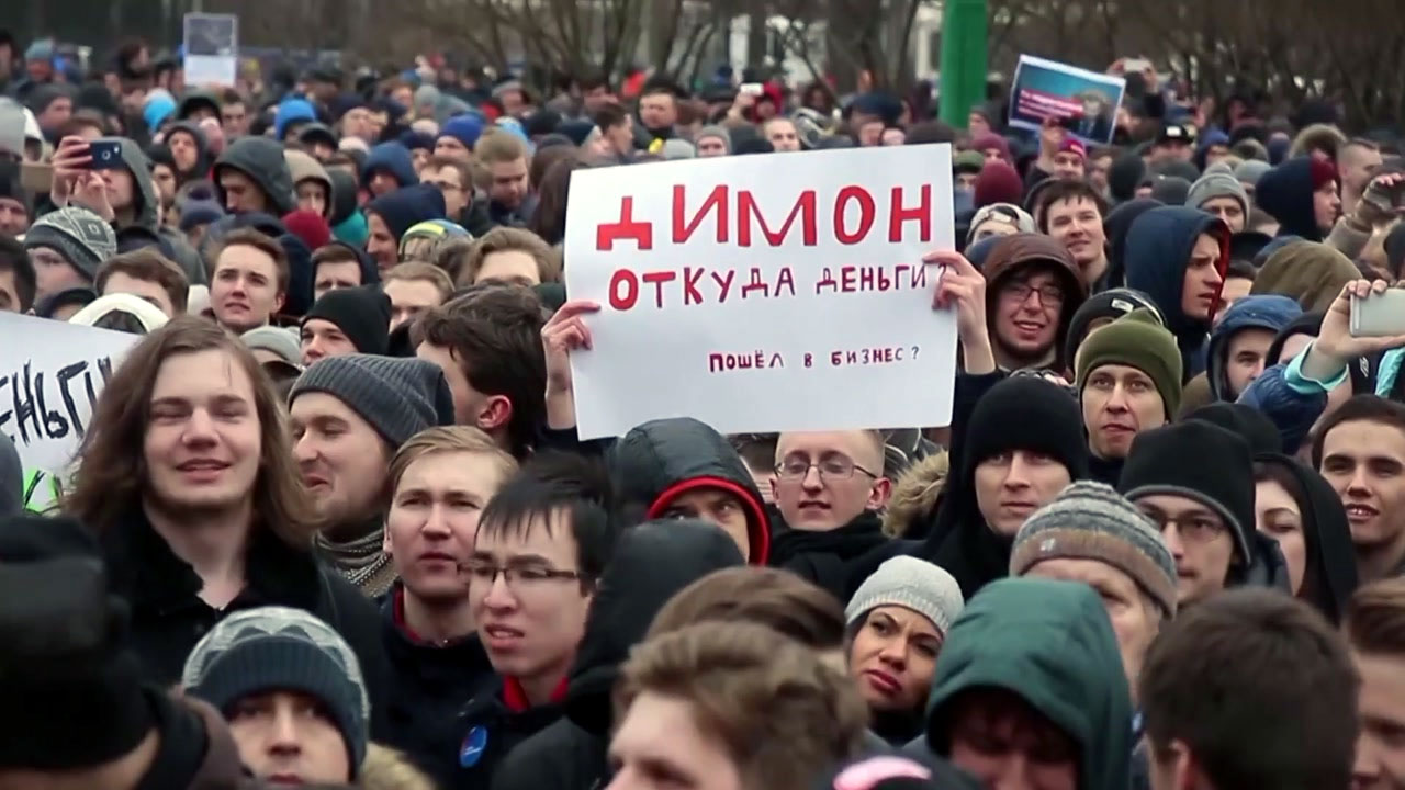 총리도 푸틴도 퇴진하라!...러시아 대규모 반정부 시위