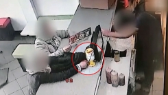 진정한 '나쁜 손'...기부 저금통 슬쩍한 여성