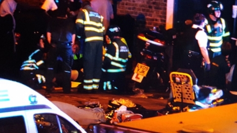 런던 이슬람사원 인근 차량 돌진..."여러 명 부상"