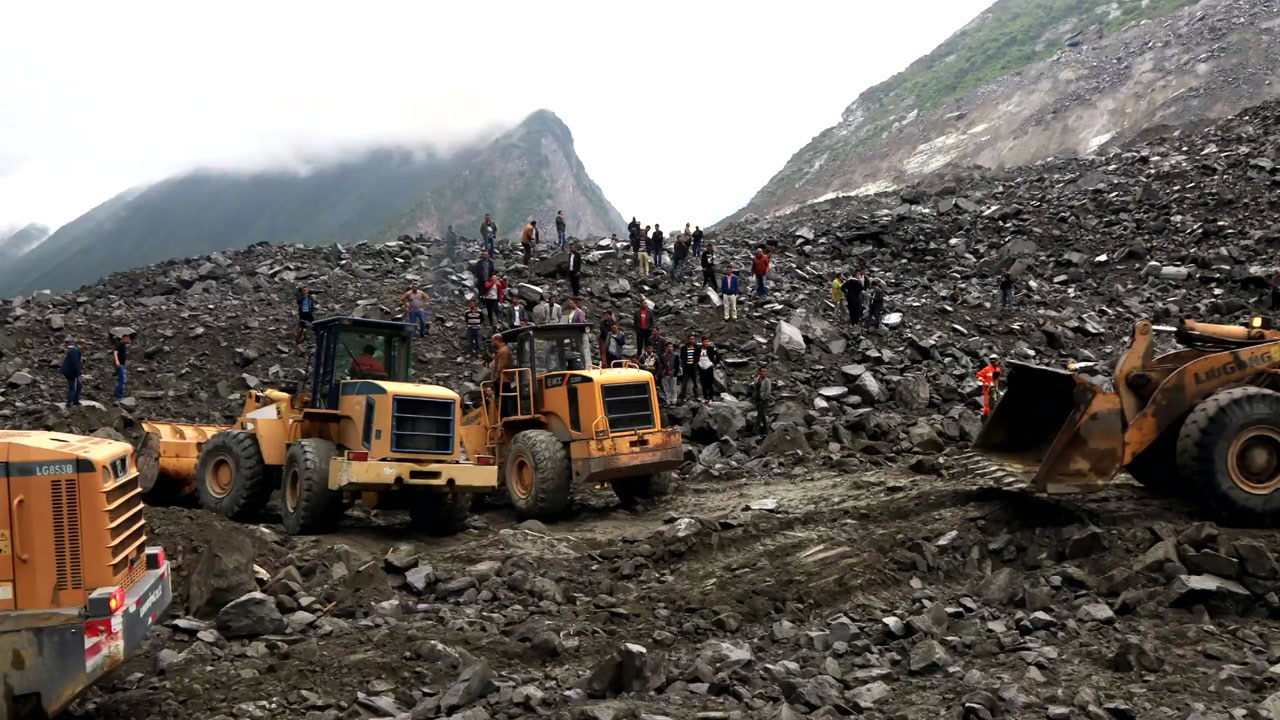 中 쓰촨성 산사태로 120여 명 매몰...구조 난항