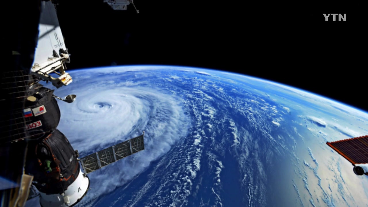 우주에서 본 태풍 '노루'의 모습...강력한 위력 가졌다