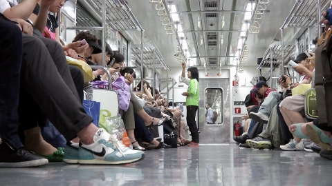 [서울] 지하철 가장 시원한 자리는 '객실 양쪽 끝'