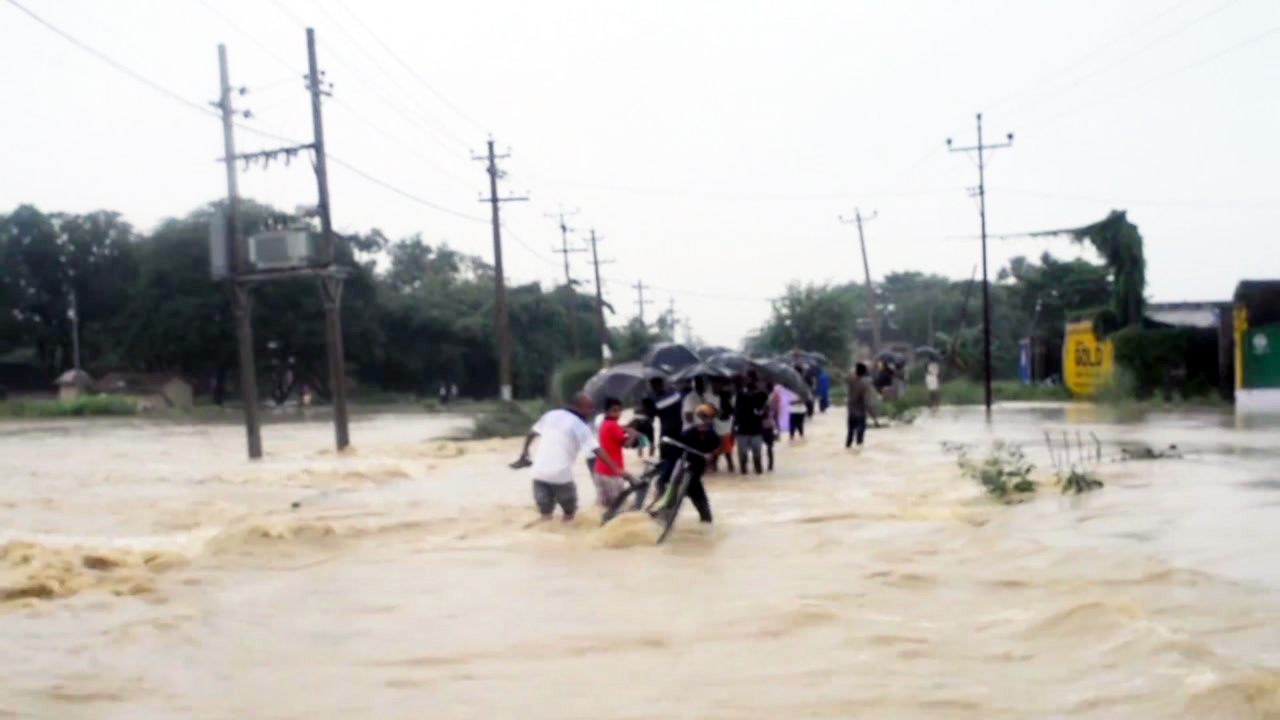 지구촌 곳곳 산사태·홍수...수백 명 사망