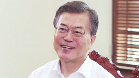 문재인 대통령 재산 18억2천만 원...1년 전보다 3억 늘어