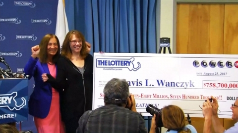 美 8천5백억 원 복권 당첨자는 50대 여성