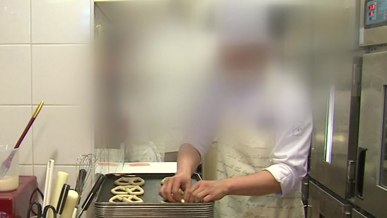 [취재N팩트] '제빵사 직접 고용' 논란...프랜차이즈 업계 비상