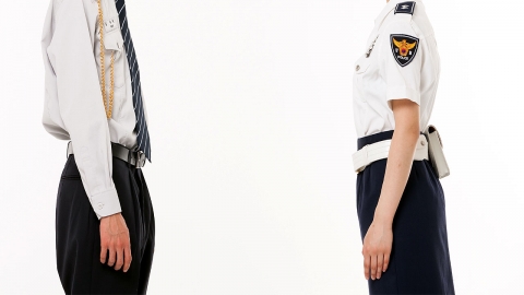 근무시간에 동료 여경과 성관계한 경찰