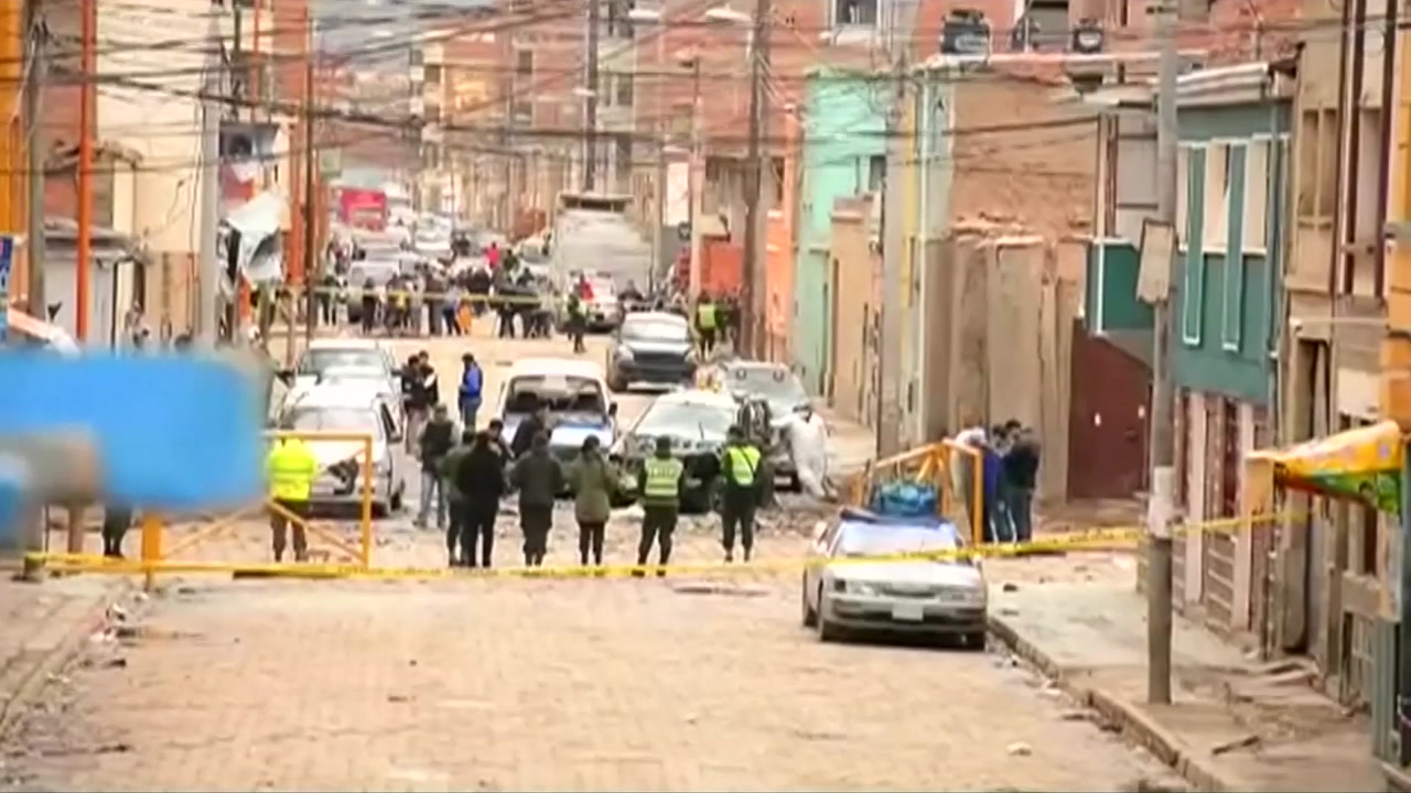 볼리비아에서 카니발 도중 또 폭탄 테러...4명 사망