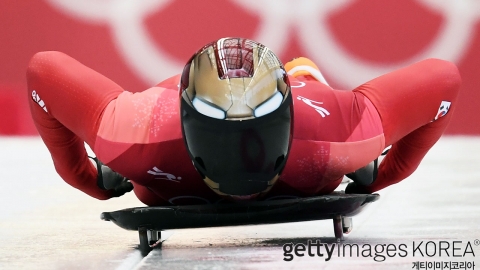 윤성빈, 아시아 선수 최초로 올림픽 썰매 금메달