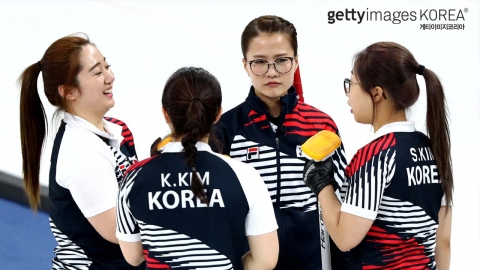 한국 여자 컬링, 러시아 11-2 완파... 새로운 역사 쓴다