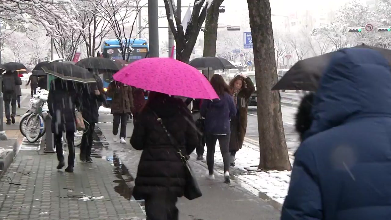 [날씨] 퇴근길 서울에도 눈·비...내일도 꽃샘추위