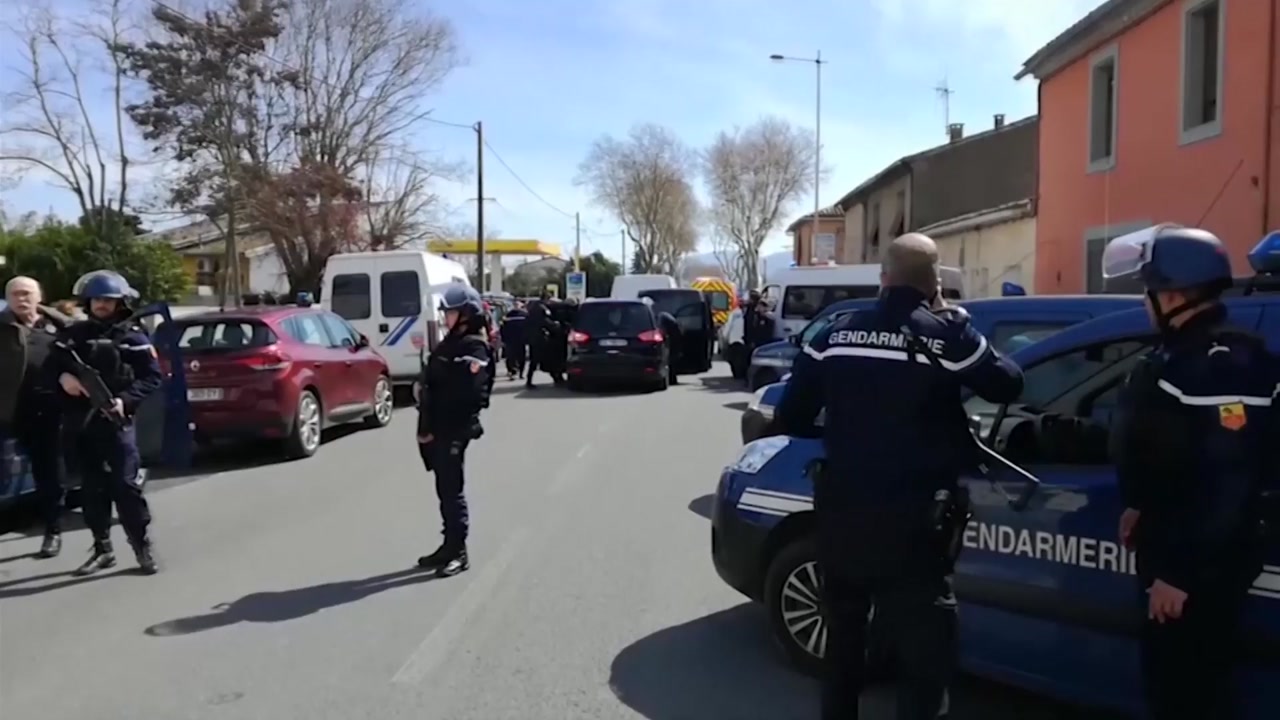 프랑스, 무장괴한 슈퍼마켓서 인질극...3명 살해