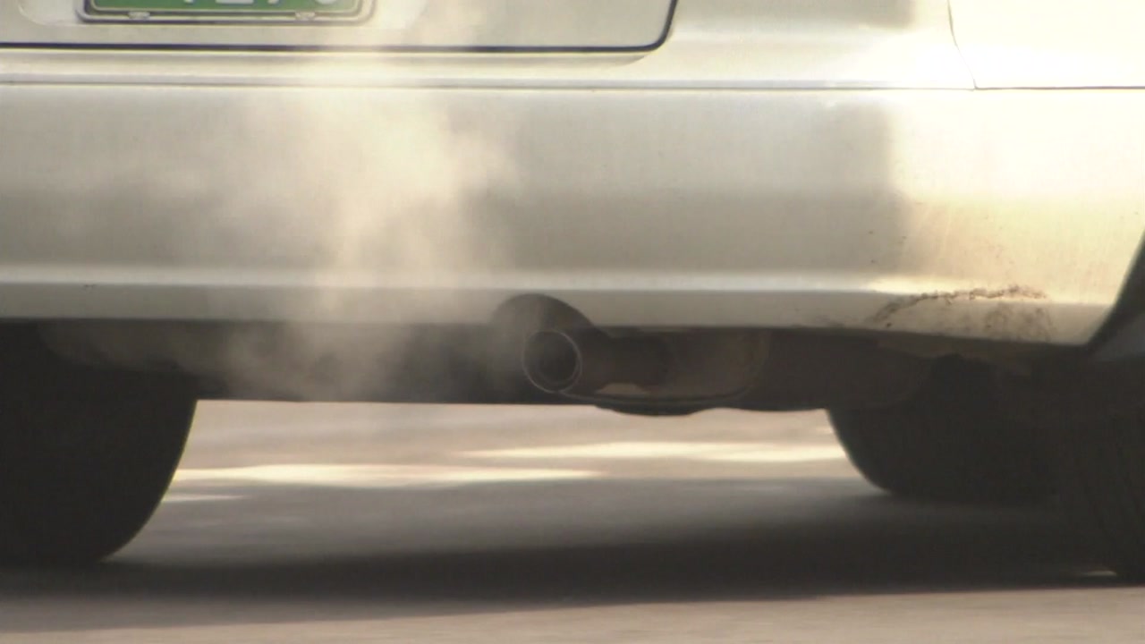 봄 미세먼지 줄이기...오늘부터 차량 배출 가스 집중 단속