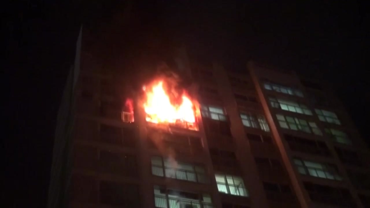서울 강동구 아파트에서 불...1명 사망·1명 부상