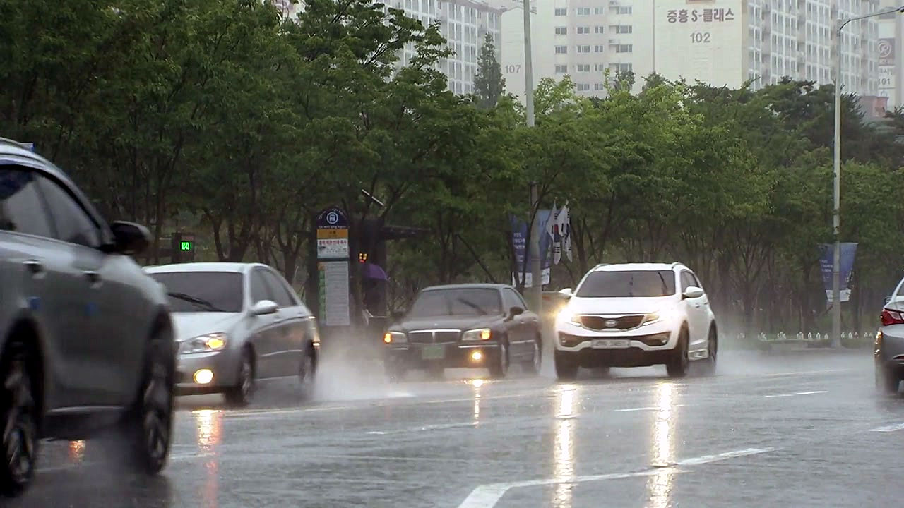 [날씨] 고온 이어 여름같은 폭우...5월, 더위 일찍 온다