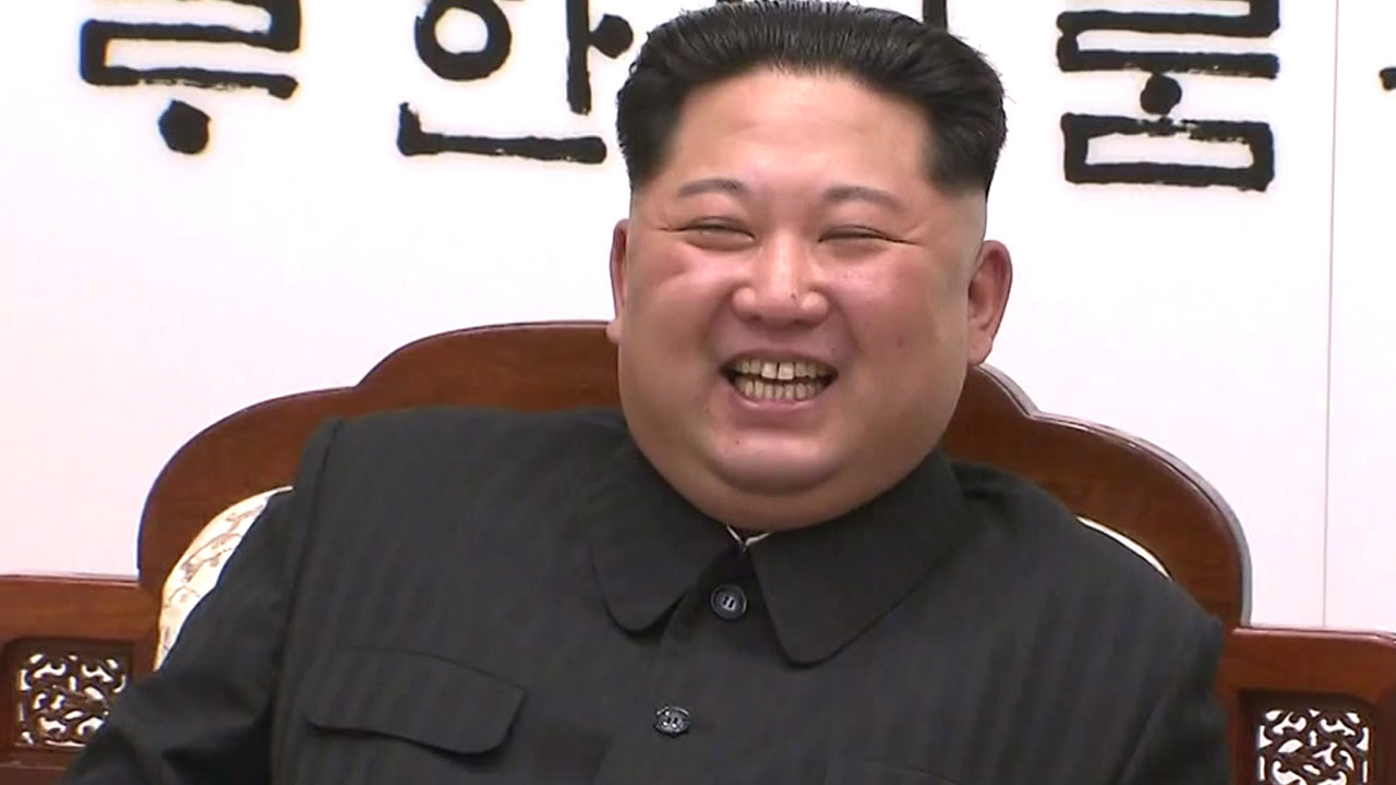 김정은, 웃으며 "우리 때문에 잠을 설쳤다는데..."