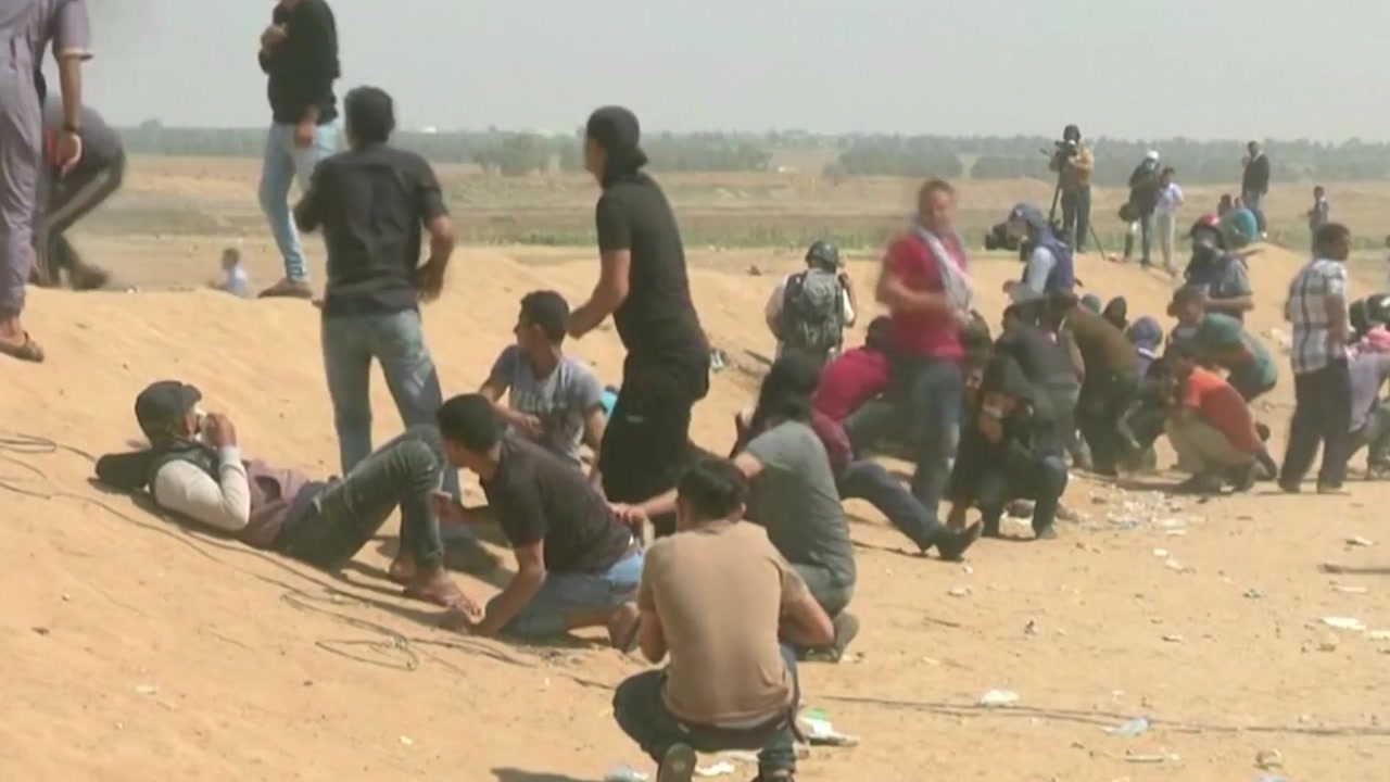 이스라엘군 실탄 진압...가자지구 시위대 1명 사망·49명 부상