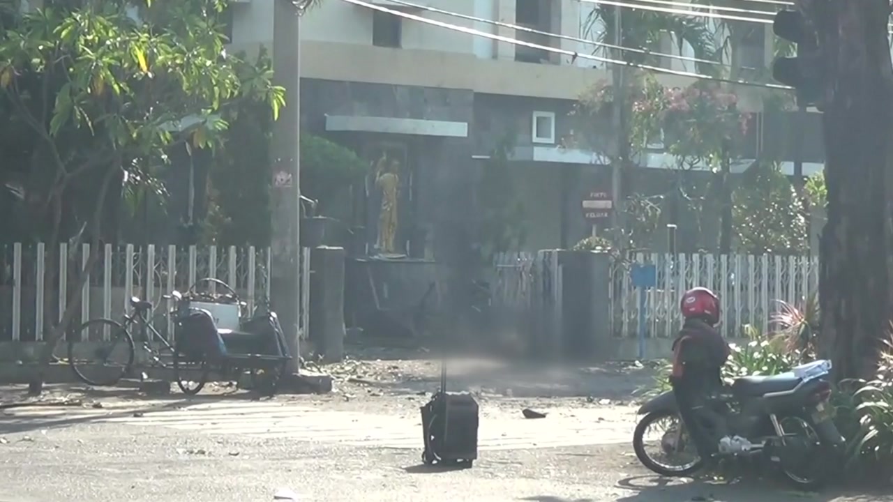 인도네시아서 또 연쇄폭탄 테러...13명 사망·40명 부상