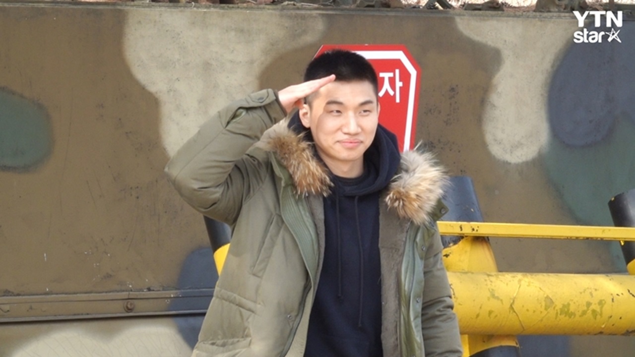 YG 측 "대성, 후두염으로 국군병원 치료…퇴원해 자대 복귀"