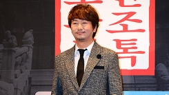 조윤호, 두 아이 아빠 됐다...첫 아들 이어 7년만에 딸 출산 조윤호, 두 아이 아빠 됐다...첫 아들 이어 7년만에 딸 출산
