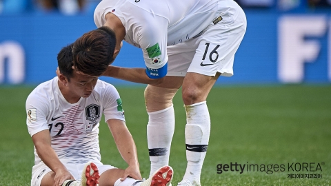 '유효슈팅 0회'의 충격, 16강행 빨간불