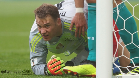 골대 비우고 달려 나온 노이어 "잘못을 인정한다"