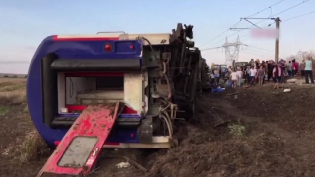 터키 열차 탈선 사고로 80여 명 사상
