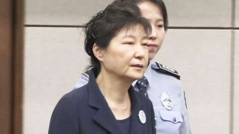  법원, 박근혜 '국정원 특활비·공천개입' 선고 생중계 허용