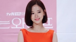 판타지오 측 "강한나 계약 분쟁, 연매협에 중재 신청 NO" (공식) 판타지오 측 "강한나 계약 분쟁, 연매협에 중재 신청 NO" (공식)