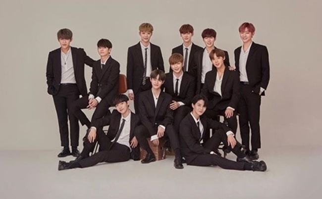 '데뷔 1주년' 워너원 "워너블, 행복했던 1년…고맙고 사랑해"