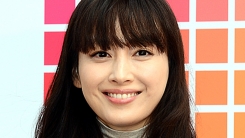 이나영, BIFF 기자회견 참석...6년 만의 공식석상 이나영, BIFF 기자회견 참석...6년 만의 공식석상